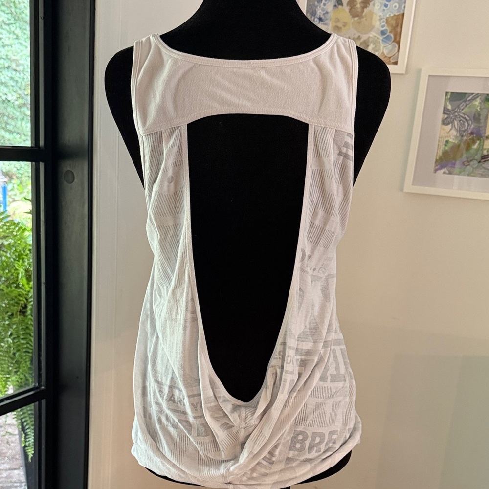 Lululemon Athletica White Textured Tank Top - Picture 4 of 4